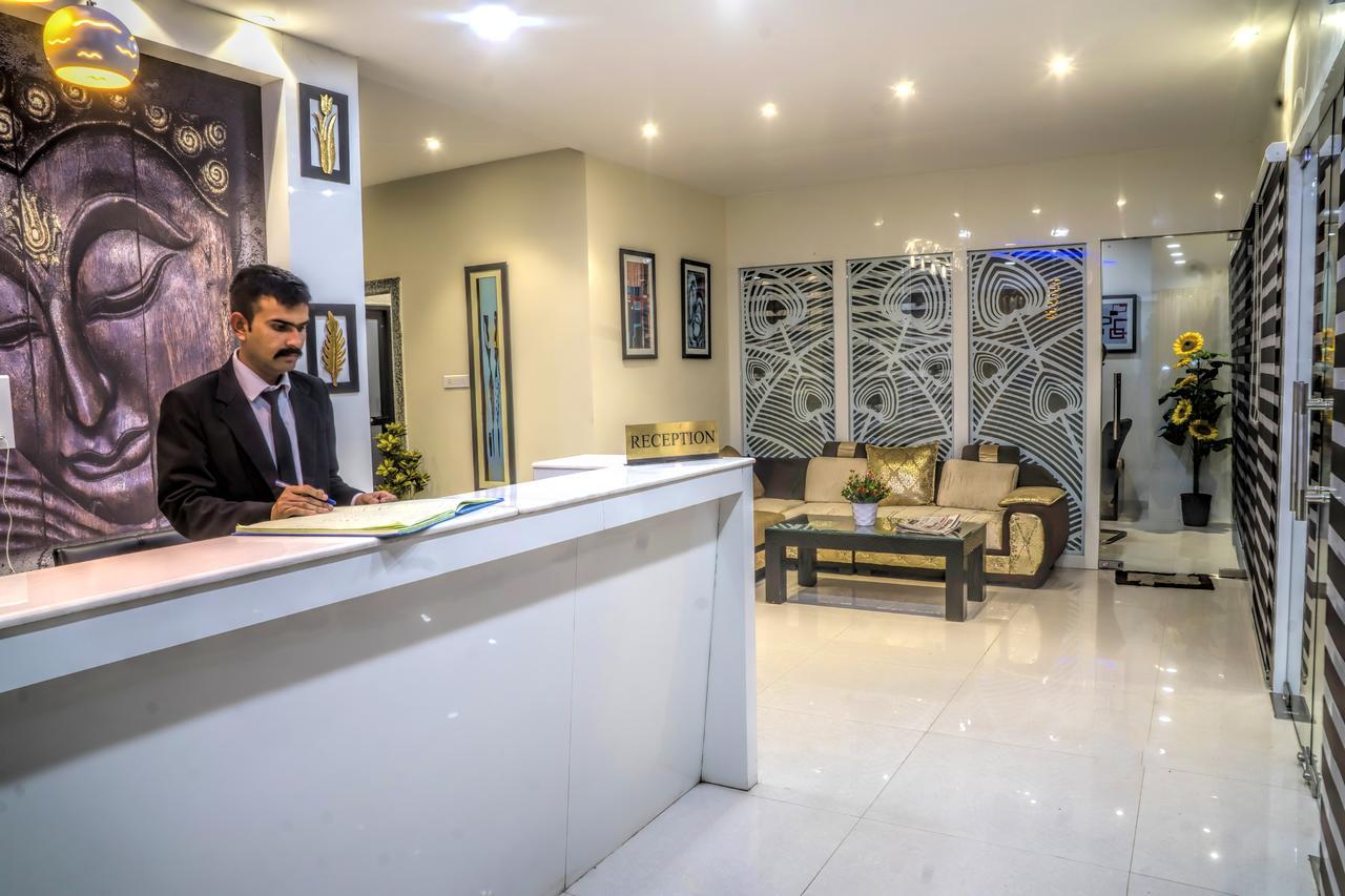 Hotel Kingfisher Udajpur Zewnętrze zdjęcie